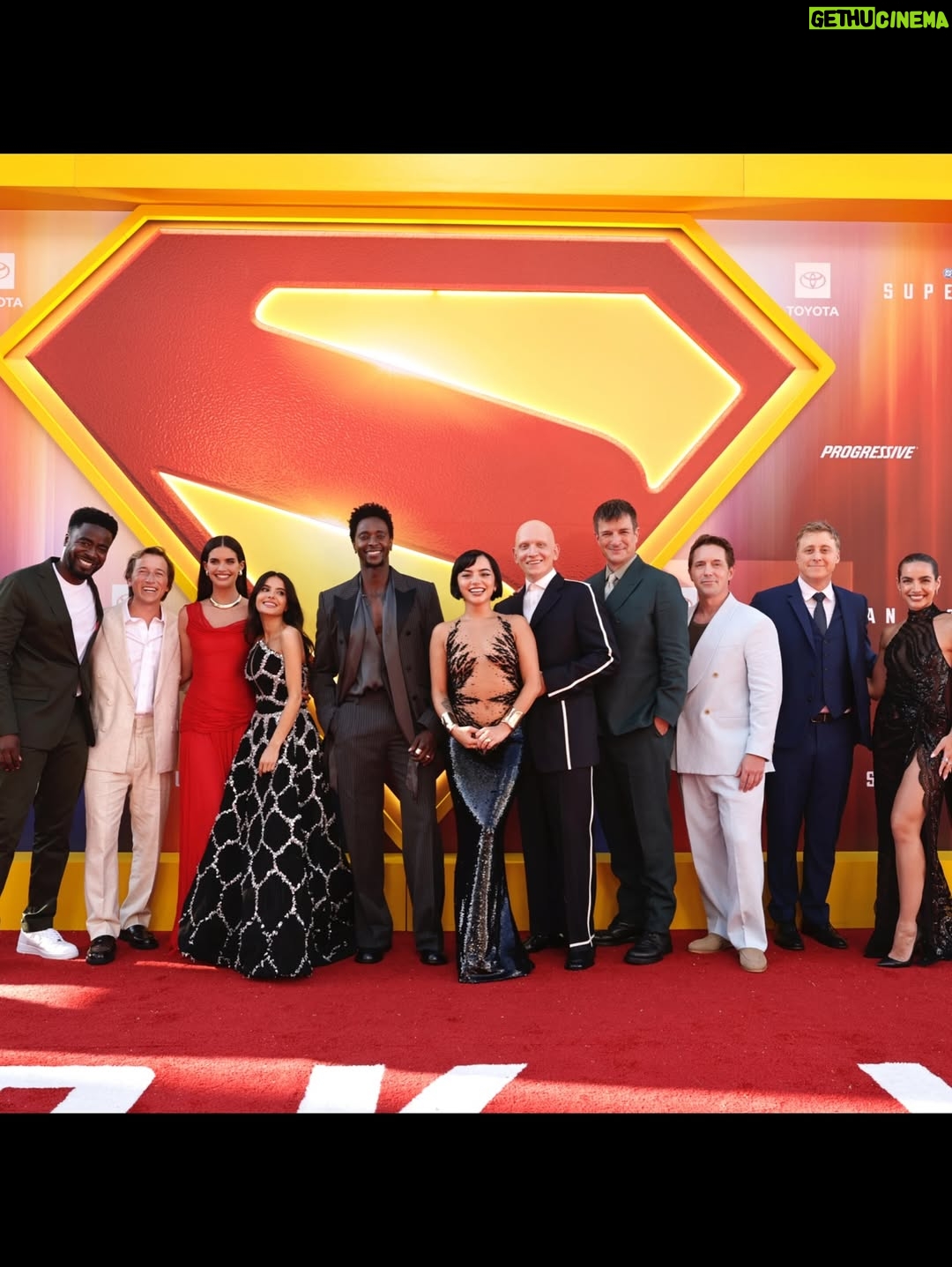 Rachel Brosnahan - 176.7K Likes - LA, thank you for the warm welcome home. I love this super family with my whole heart and can’t wait for you all to see them shine in our movie. 

Thank you @ralphlauren for this insane dress and @davidyurman for the ✨

#Superman premieres worldwide July 11. Do you have your tickets yet?