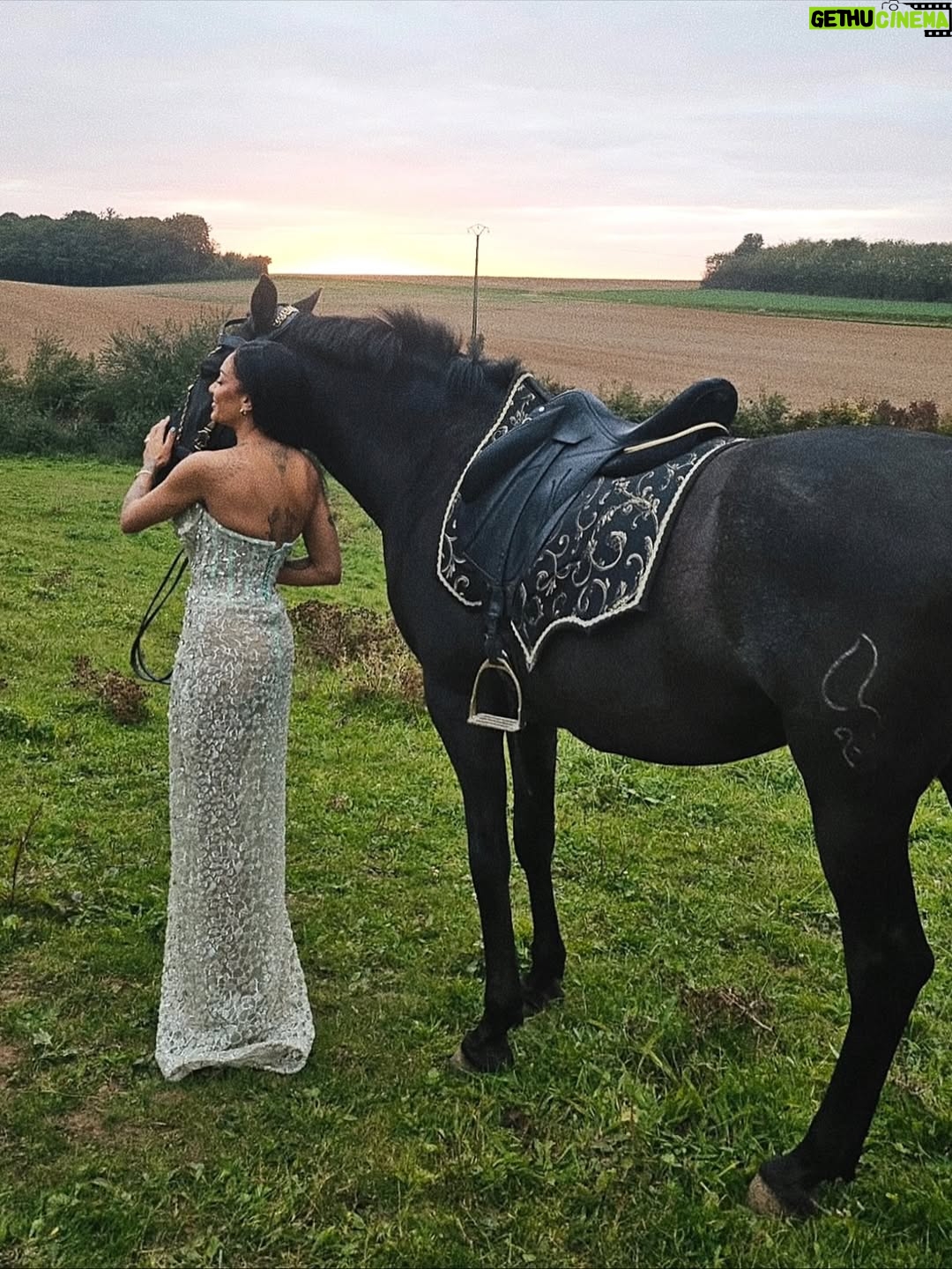 Rawell Saiidii - 2.2K Likes - Behind the scenes of a day I’ll never forget 🖤✨
Grateful for everyone who made this magic happen the energy, the team, the vision 🤍🐎💄