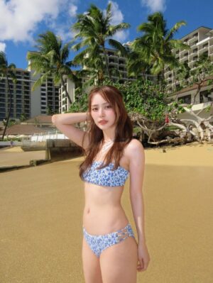 Rio Uchida Instagram - 常夏🏝️🤙🌺✈️🪽🐬⭐️

3枚目までがデジカメで
最後の2枚がスマホなの📸
写真撮ってこのあとすぐ全身ドボンしました🌊
