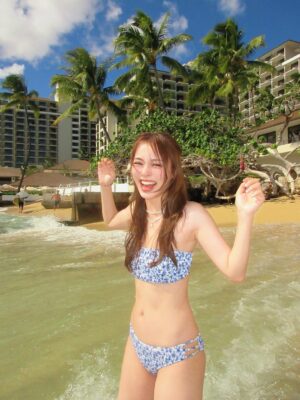 Rio Uchida Instagram - 常夏🏝️🤙🌺✈️🪽🐬⭐️

3枚目までがデジカメで
最後の2枚がスマホなの📸
写真撮ってこのあとすぐ全身ドボンしました🌊