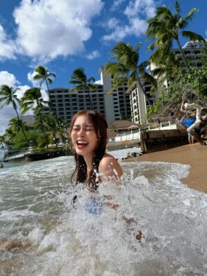 Rio Uchida Instagram - 常夏🏝️🤙🌺✈️🪽🐬⭐️

3枚目までがデジカメで
最後の2枚がスマホなの📸
写真撮ってこのあとすぐ全身ドボンしました🌊