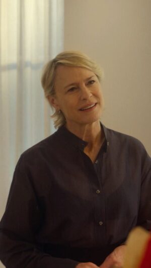 Robin Wright Instagram - A certifiable must-watch. #TheGirlfriend