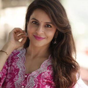 Roop Durgapal Instagram - 💖 
.
.
.
.
#pictureoftheday #roopdurgapal #indian #indianethnicwear