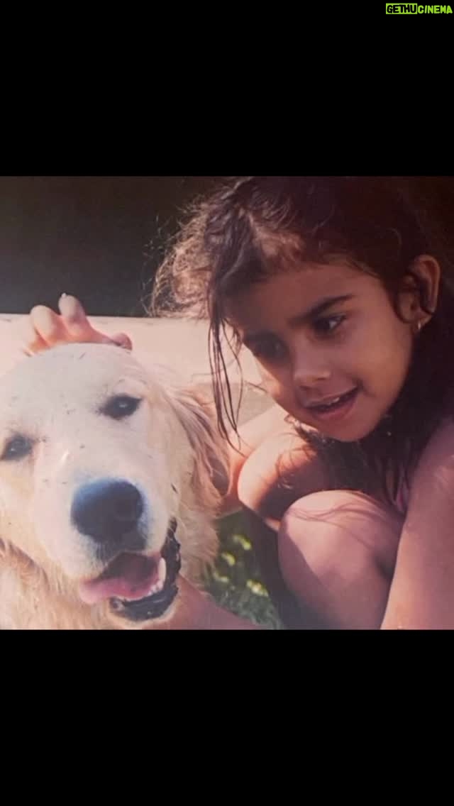 Rosario Flores - 25.3K Likes - Hoy es un día maravilloso, donde nació mi hija hace 29 años. Felicidades @indian.gypsy eres lo más grande de mi vida, la dicha más grande que una madre puede tener. Eres tan bonita por dentro y por fuera que no tengo palabras para explicarte todo el amor que siento por ti, estoy muy orgullosa de ti.
Tu madre que te quiere más que nada en este mundo.