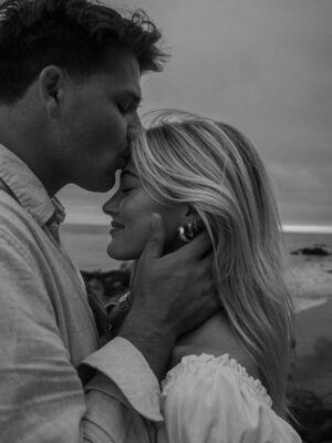 Rylee Arnold Instagram - One year with you 🤍 you make me feel so lucky every single day!! I love you ✨🫶🏼