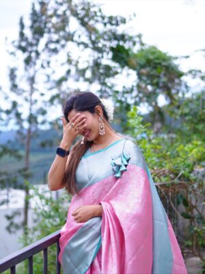 Sai Gayatri Instagram - 🌸🧿