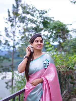 Sai Gayatri Instagram - 🌸🧿