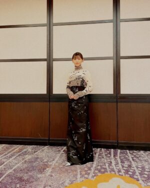 Sairi Ito Instagram - おべべ紹介👗🫶

1.2枚目
トップス
スカート
@mamekurogouchi
パンプス
@sergiorossi
イヤーカフ
リング
@hirotakajewelry

3.4枚目
全て
@newbottega