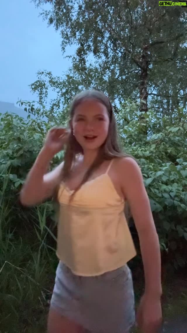 Salish Matter - 447.1K Likes - GUYS i am very aware idk how to lip sync haha how do u do itt!!!! 💛