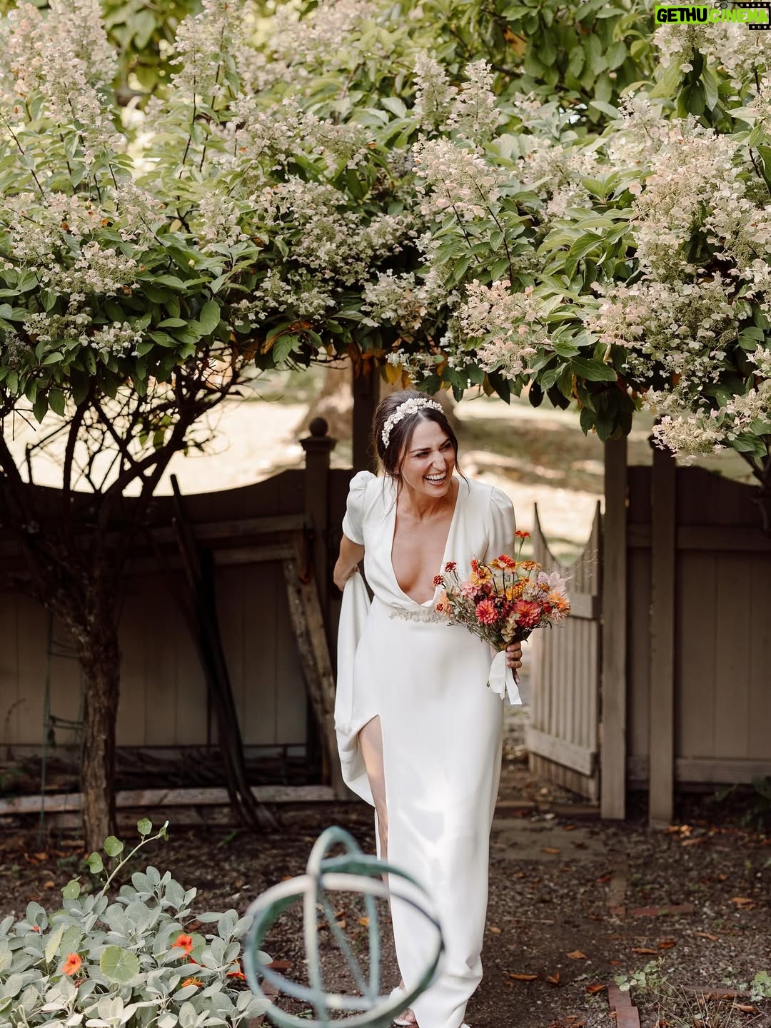 Sara Bareilles - 255.4K Likes - We did a big thing. I will just say I love this man and I love the community who came to hold us up. I am feeling so lucky and so grateful. ❤️ 

@joetipps 

Design: @mimosafloral 
Photos: @karenobrist 
Also one by @juliamat