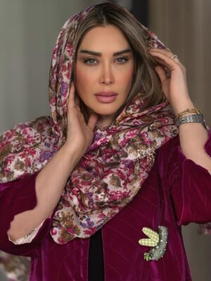 Sara Monjezi Instagram - تو 
بیش از آنچه من قادر به گفتن باشم،
به من گوش می دهی.♥️