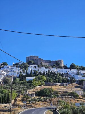 Serena Autieri Instagram - La luce della Grecia mi ha aperto gli occhi, penetrato nei pori, dilatato tutto l’essere 🐚
- Henry Miller