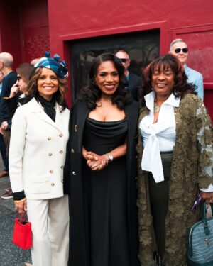 Sheryl Lee Ralph Instagram - I am still taking it all in. The love, the joy, the sea of beautiful faces who showed up to share this moment with me. It means more than I can say.

To the Hollywood Chamber of Commerce, thank you for placing my name among the stars.

To my sister Loretta, you have been with me since the beginning and your love has carried me through every season of this journey. I am so grateful for you.

And to Quinta, thank you for seeing me, for believing in me. You gave me room to shine and I love you for it.

To my beloved Delta Sigma Theta Sorors, thank you for standing tall in your red and white and surrounding me with sisterhood.

To the city of Los Angeles, thank you for making space for all of us and allowing us to gather in such large numbers.

To my dear friends and family who traveled from every direction just to be there, I felt your love.

And to my fans, the ones who have supported me through every season, you helped get me here.

This moment was never just about me. It is about every hand that lifted me, every voice that cheered for me, and every heart that believed in me. Thank you.

Photos by @kavipictures
