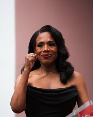 Sheryl Lee Ralph Instagram - I am still taking it all in. The love, the joy, the sea of beautiful faces who showed up to share this moment with me. It means more than I can say.

To the Hollywood Chamber of Commerce, thank you for placing my name among the stars.

To my sister Loretta, you have been with me since the beginning and your love has carried me through every season of this journey. I am so grateful for you.

And to Quinta, thank you for seeing me, for believing in me. You gave me room to shine and I love you for it.

To my beloved Delta Sigma Theta Sorors, thank you for standing tall in your red and white and surrounding me with sisterhood.

To the city of Los Angeles, thank you for making space for all of us and allowing us to gather in such large numbers.

To my dear friends and family who traveled from every direction just to be there, I felt your love.

And to my fans, the ones who have supported me through every season, you helped get me here.

This moment was never just about me. It is about every hand that lifted me, every voice that cheered for me, and every heart that believed in me. Thank you.

Photos by @kavipictures