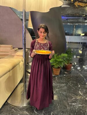 Shivika Rishi Instagram - शुभ दिवाली🪔🔥🧨🍫

#instagramphotography #diwali2025 #sweets #views #influencer #actor #postviral  #diwalilook❤️