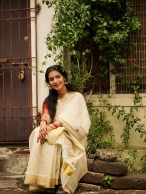 Shravnitha Srikanth Instagram - In love with this look❤️

Mua @maish_artistry 
Photography @mano_graphy_ 

#shoot #modelshoot #kerala #mallugirl #saree #sareelove #whitesaree #keralagirls