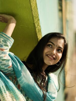 Shravnitha Srikanth Instagram - Just SMILE🥰

Photography @mano_graphy_ 

#shoot #photoshoot #potraitpage #potrait #lovereels #self #smile #smileeveryday
