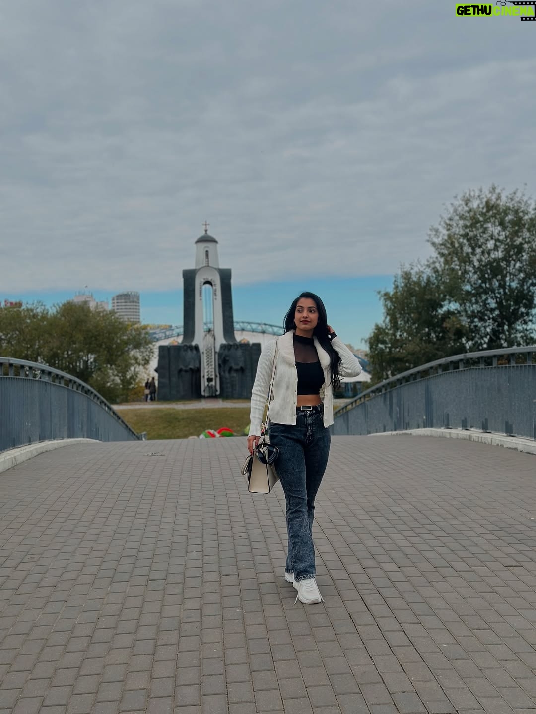 Shravnitha Srikanth - 17.6K Likes - Belarus dump part 1❤️

#belarus #belarusinsta #minsk #potrait #potraitpage #photographer