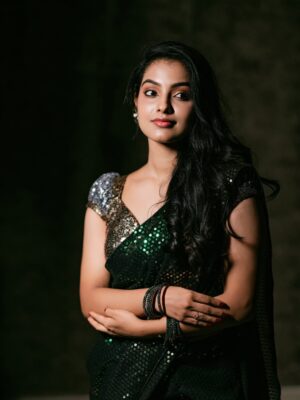 Shravnitha Srikanth Instagram - Dropping these bomb pics on your feed💥🔥❤️

Mua @jeru_bridal_studioo 
Photography @lifein.frame 
Hair @shadesofyourdream 
Drape @d_sareedrapist 
Costume @stitch_vyshnavee_sarath 

#photoshoot #saree #green #beauty #selflove #potraits #potraiture #photography #shoot #model #modelling