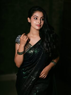 Shravnitha Srikanth Instagram - Dropping these bomb pics on your feed💥🔥❤️

Mua @jeru_bridal_studioo 
Photography @lifein.frame 
Hair @shadesofyourdream 
Drape @d_sareedrapist 
Costume @stitch_vyshnavee_sarath 

#photoshoot #saree #green #beauty #selflove #potraits #potraiture #photography #shoot #model #modelling