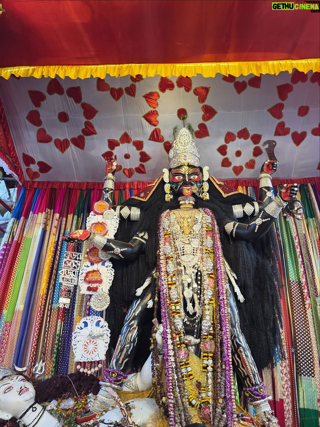 Shreema Bhattacherjee - 102.1K Likes - || ধর্ম হোক যার যার,বড়মা সবার ||

বড়মা  সকলের  মঙ্গল  করবেন।🌺

#blessed #joyboromaa #thankyouuniverse