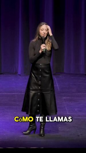 Sofía Niño de Rivera Instagram - A Anya y a mí nos costó trabajo entendernos. #standup #humor #comedia