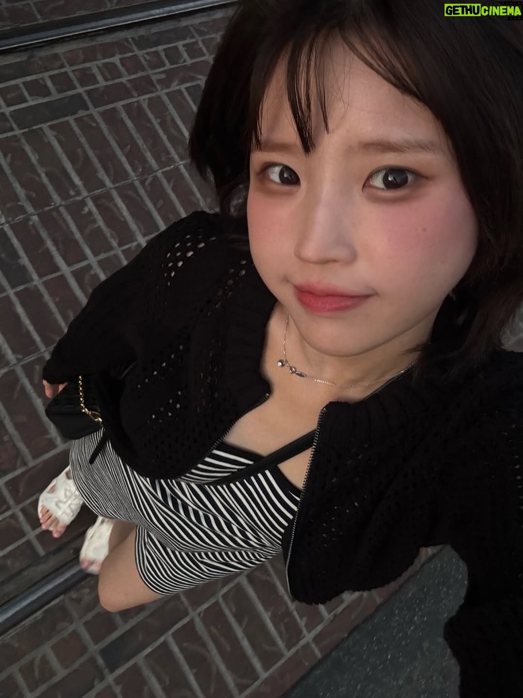 Song Hayoung - 184K Likes - 