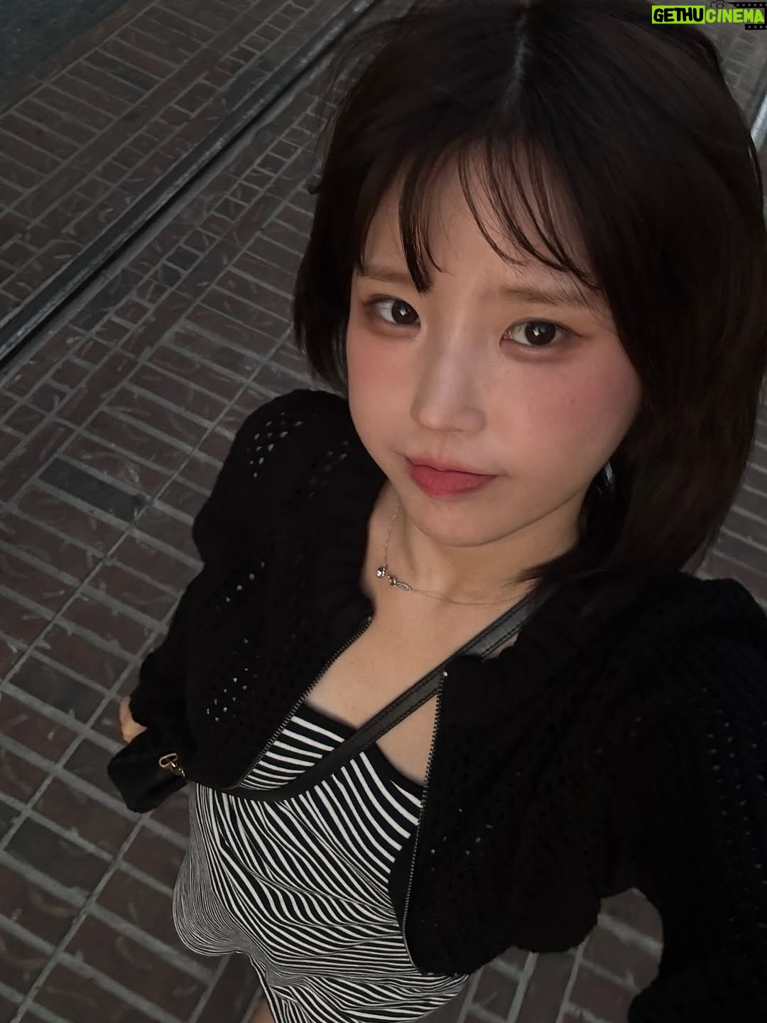 Song Hayoung - 184K Likes - 