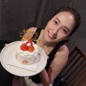 Sopitnapa Chumpanee Instagram - Happy Birthday CJ ♥️
We love you ♥️
เค้กกลุ่ม

Happy and healthy everyday ja💋♥️