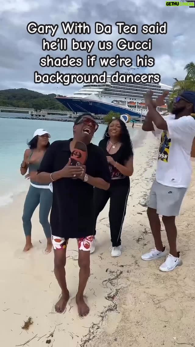 Stephanie Mills - 11.8K Likes - I tried hard to get #GaryWithDaTea on beat!!! 😂😂😂😂😂 

@garywdtea @tiffany.ryland @tjlivedst @rscomedy @iamstephaniemills 

#StephanieMillsChallenge #RickeySmiley #NeverKnewLoveLikeThisBeforeChallenge