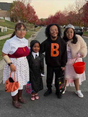 Stephanie Mills Instagram - Halloween is my son’s absolute favorite holiday #FARADJMILLS- This year my baby was all smiles. Correction, my young man, was a “BAD BOY” 😂😂😂😂. I can’t remember the last time his heart glowed so much. His friend Aliza was so beautiful as his queen, and Lauren was a joy as always. Yes, we had to take a photo with lil “Ms. Wednesday”, she was so adorable. I hope you all enjoyed your evening and know that your nephew had the time of his life. #POWER 🧡🖤 🧡🖤 🧡🖤 🧡🖤
