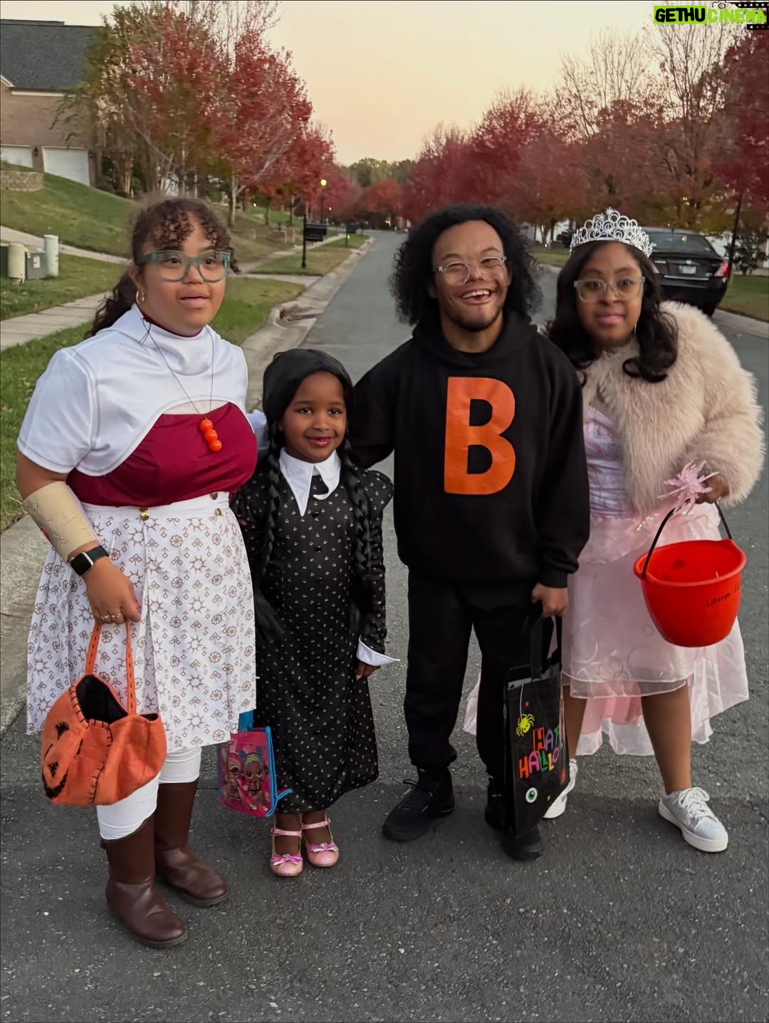 Stephanie Mills - 14.2K Likes - Halloween is my son’s absolute favorite holiday #FARADJMILLS- This year my baby was all smiles. Correction, my young man, was a “BAD BOY” 😂😂😂😂. I can’t remember the last time his heart glowed so much. His friend Aliza was so beautiful as his queen, and Lauren was a joy as always. Yes, we had to take a photo with lil “Ms. Wednesday”, she was so adorable. I hope you all enjoyed your evening and know that your nephew had the time of his life. #POWER 🧡🖤 🧡🖤 🧡🖤 🧡🖤