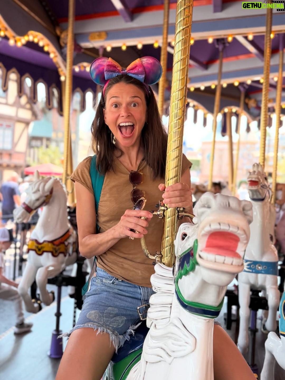 Sutton Foster - 34.9K Likes - Disneyland! Thank you for a magical day!!

#disneyland #celebratehappy