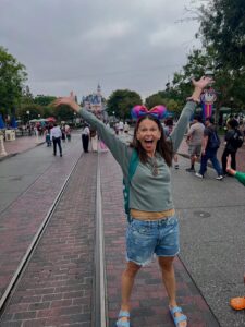 Actress Sutton Foster HD Photos and Wallpapers March 2026