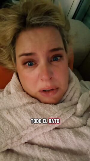 Tania Llasera Instagram - #sos soy una fuente. Lloro por todo sin parar.
