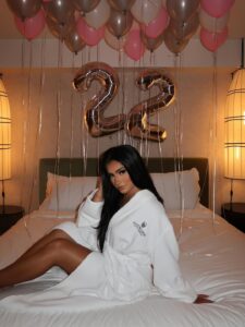 Actress Tati McQuay HD Photos and Wallpapers August 2025