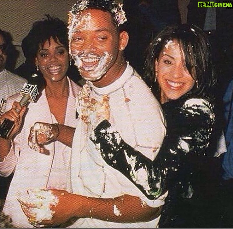 Tatyana Ali - 8.4K Likes - Eat all the Cake!! Happy Birthday @willsmith! 🍰🎈