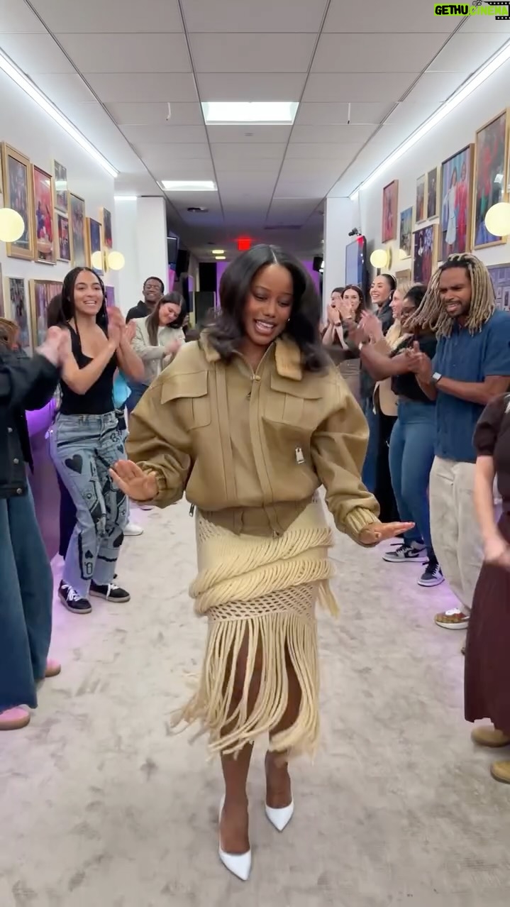 Taylour Paige - 32.8K Likes - Show @taylour some love! 💜