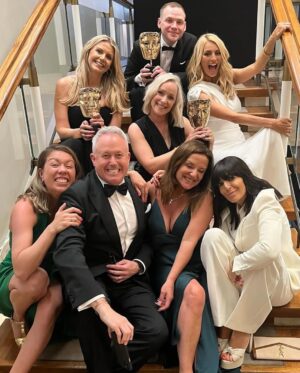 Tess Daly Instagram - To my Strictly friends and family 🤍