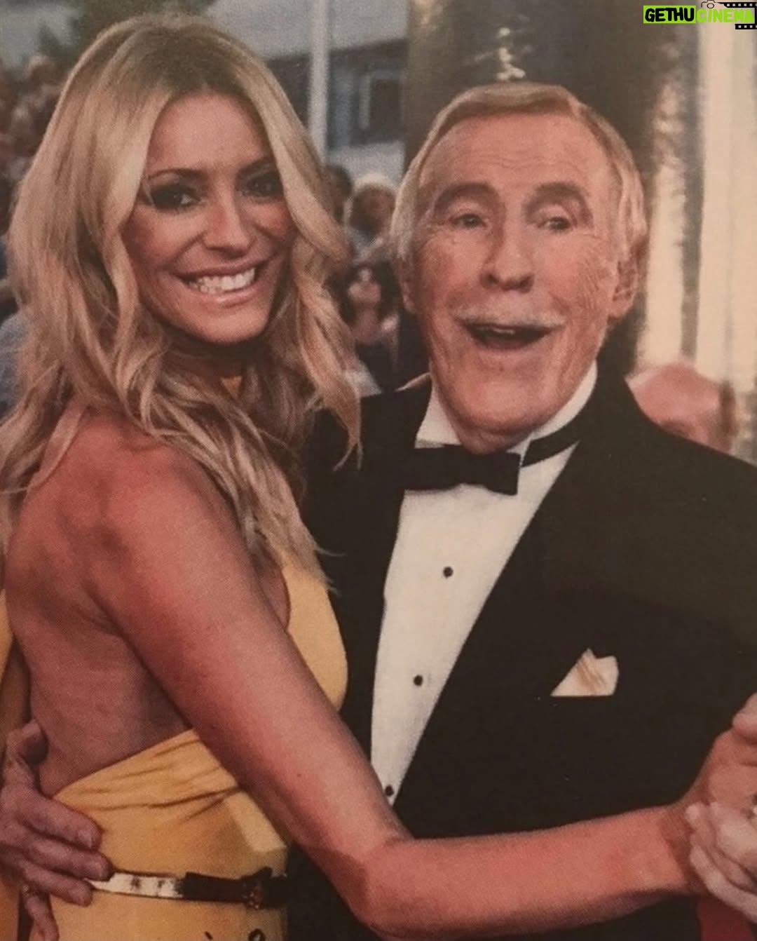 Tess Daly - 87.8K Likes - To my Strictly friends and family 🤍