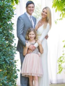 Actress Tess Daly HD Photos and Wallpapers October 2025