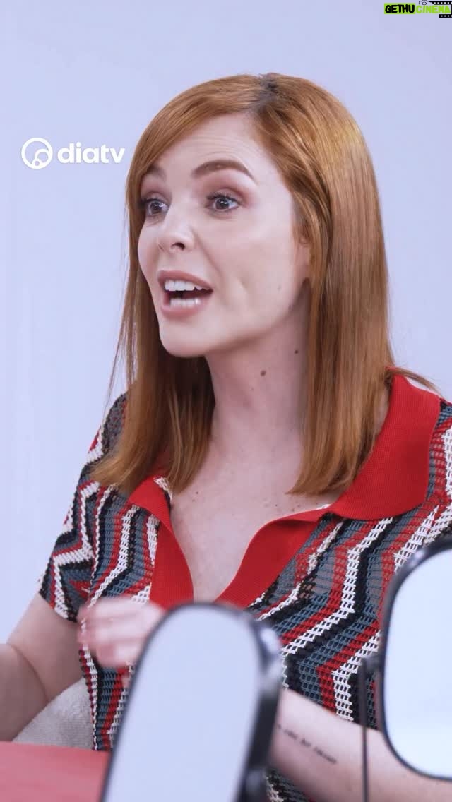 Titi Müller - 5.4K Likes - Será que foi com a @janarosa mesmo que o Caetano confundiu a @titimuller_ 

💄Bonita de Pele Show, quarta, às 19h, na DiaTV