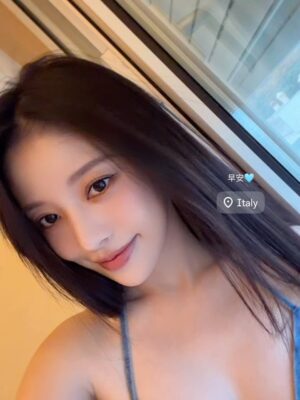 Tsai Jui-hsueh Instagram - Ciao Baby!!! 🩵😆