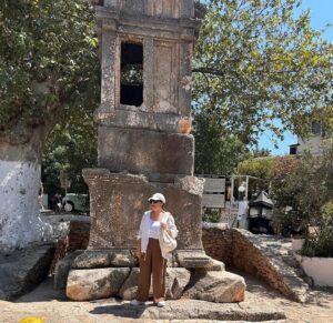 Türkan Şoray Instagram - Turistik ilçemiz Kaş’ın tarihi dokusu ve tabiat güzelliği beni büyüledi.