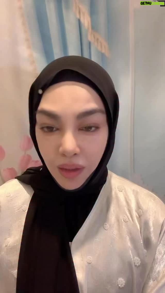 Umie Aida - 4.8K Likes - Kalau tak boleh berkata baik maka diam. Jangan jadi mata lalat !!!
