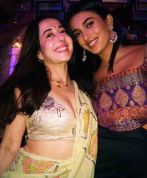 Vaishnavi Andhale Instagram - In the world of trends, I prefer to be timeless 💜💫 

#diwali