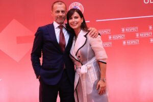 Valbona Selimllari Instagram - Sa bukur të isha sot mes personaliteteve të futbollit europian si e ftuar në darkën zyrtare të Komitetit Ekzekutiv të UEFA-s, që u mblodh për herë të parë në Tiranë. E lumtur dhe krenare për faktin që Shqipëria pret evente kaq të rëndësishme ndërkombëtare. Vlerësim për FSHF & Presidentin Armand Duka që punojnë pa u lodhur për ta kthyer Shqipërinë në qendër të futbollit europian, duke u përpjekur për zhvillimin e futbollit shqiptar. @armand_duka @fshforg
