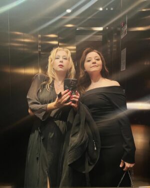 Valentina Rubtsova Instagram - @yalav дорогая моя!!! С днем рождения! Я открыла телефон и понеслось😂. Архивов на всю жизнь хватит! #тнт #дружба