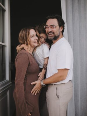 Veronika Arichteva Instagram - Děkujeme naše fotící teto @nicolekotrbovaphotography 

Už několikátej rok v září nám zaznamenáváš to naše štěstí. 
A to znamená jediný… 
Za pár dní budem slavit 5. narozeniny.