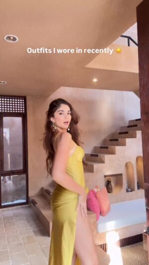 Viddhi Giri Instagram - Dramatic song. Dramatic fits. Balanced, no? 😛